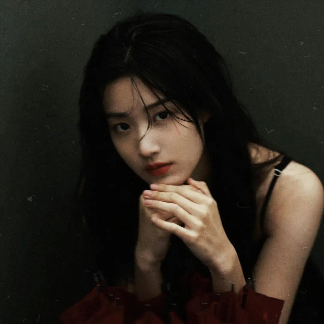 一个女孩的眼泪